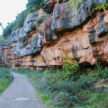 El Raco Al Riu De Montserrat *
