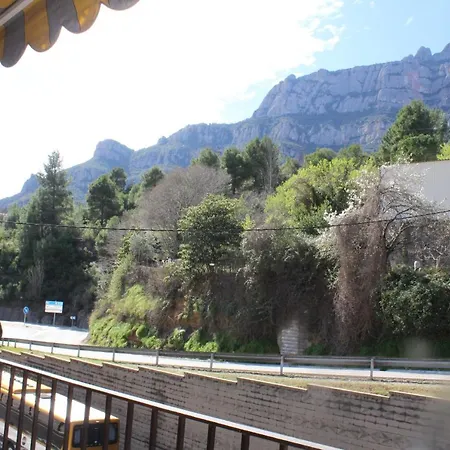 El Raco Al Riu De Montserrat